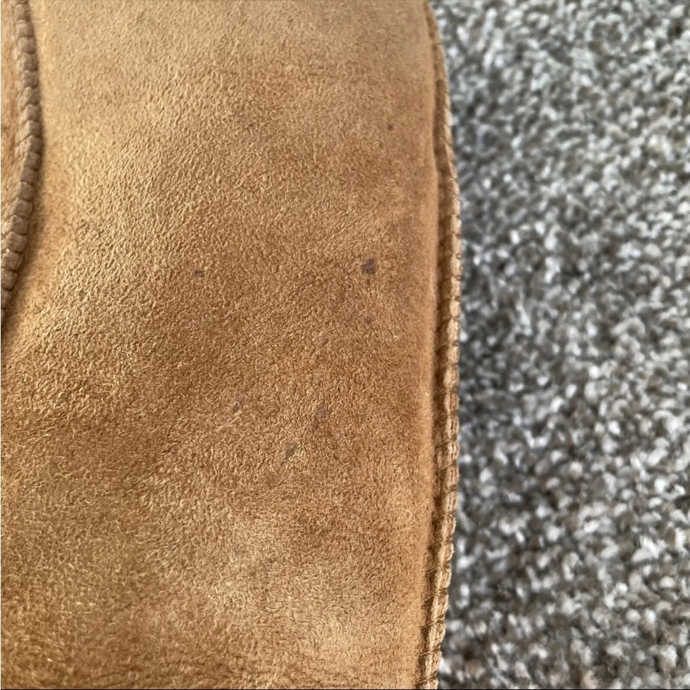 UGG Boots Womens 4 Brown Suede Leather Sheepskin Lining Comfort S/N 5229 Cozy - Picture 13 of 14